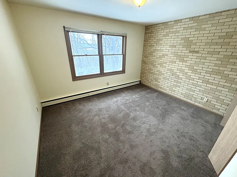 7118 Raymond Rd — Photo 13