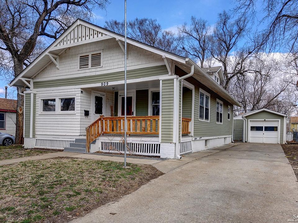1st image of 909 Hancock Ave