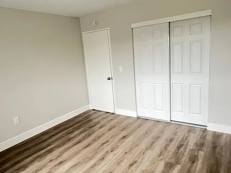 Upstairs 2 Bed 1 Bath in La Habra, Fully Renovated! 1 Car Garage Included! — Photo 10