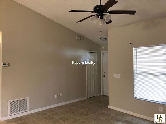 4th image of 206 S Somerset Ct