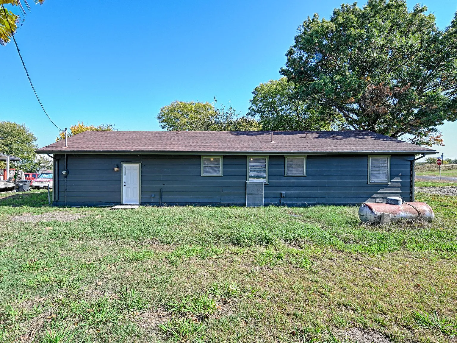 4 bed, 1188 sqft, $2,350 — Photo 4