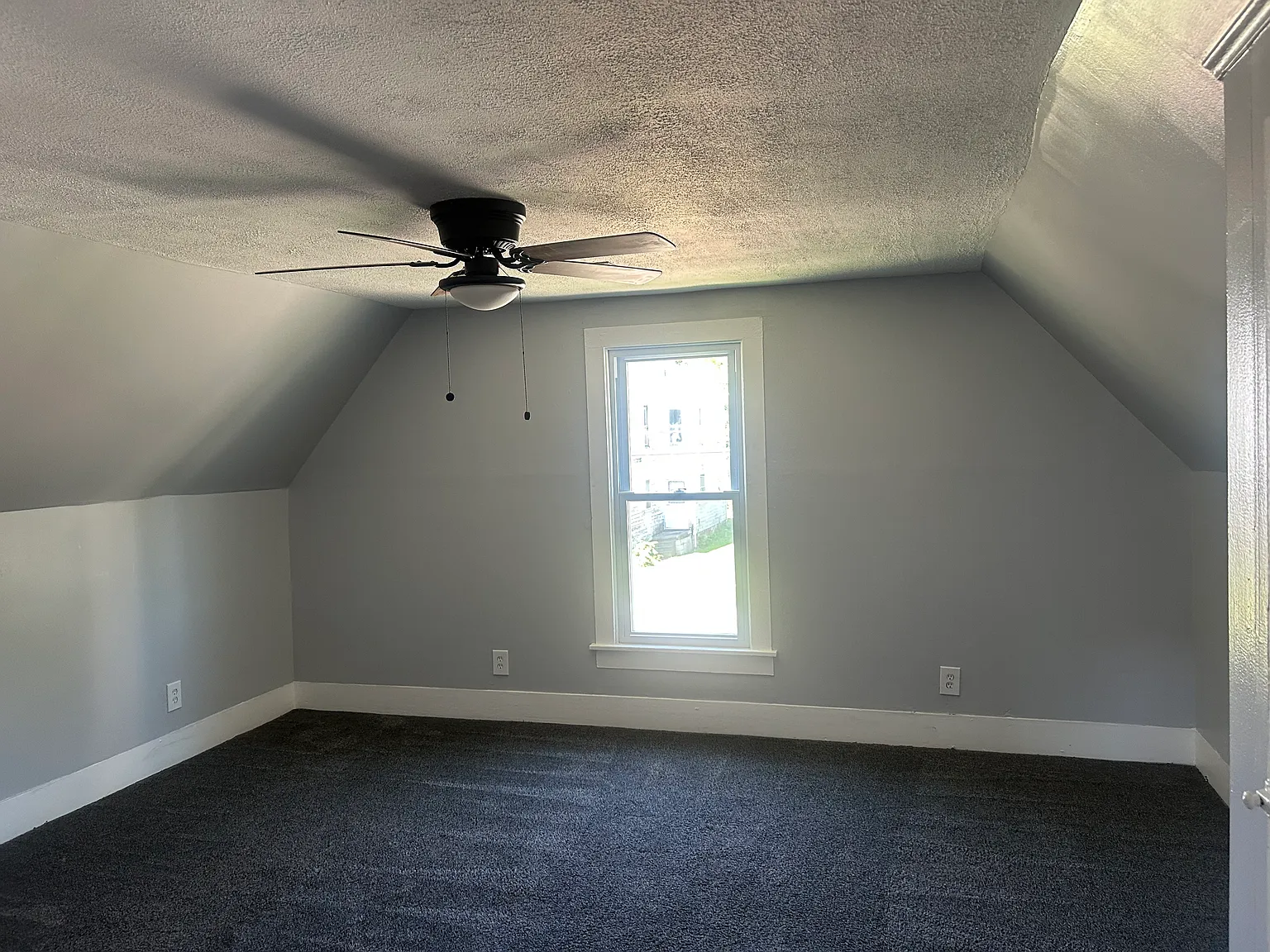 220 W Washington St — Photo 3
