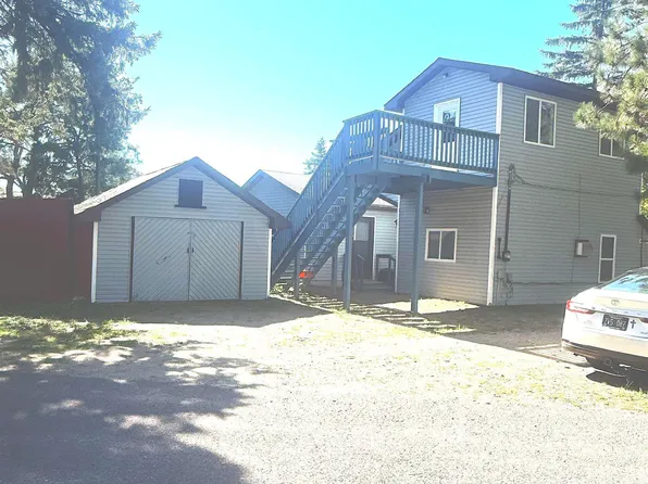 911 Fir St, Floodwood, MN 55736