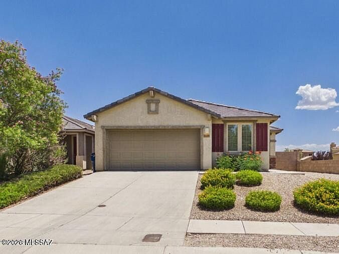1st image of 10484 S Cutting Horse Dr