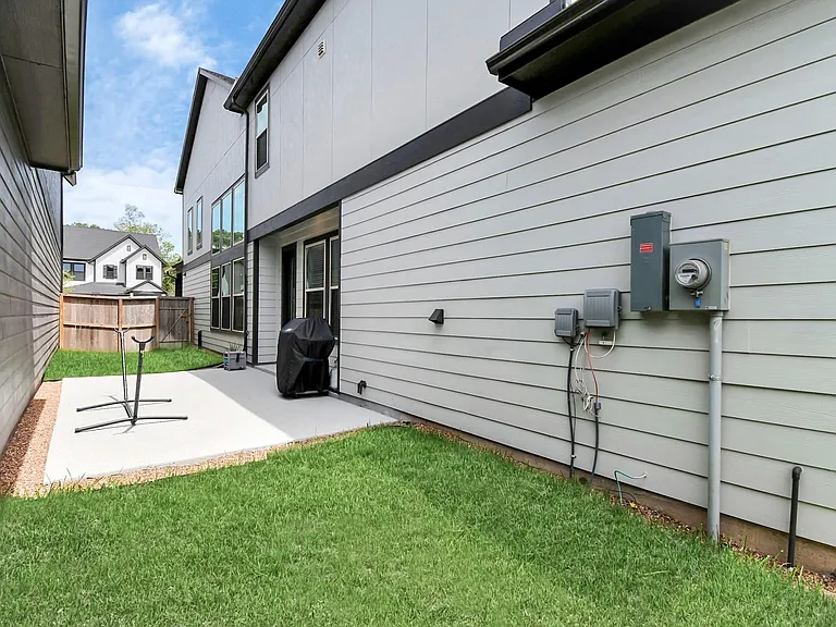 1538 Park Path Dr — Photo 35