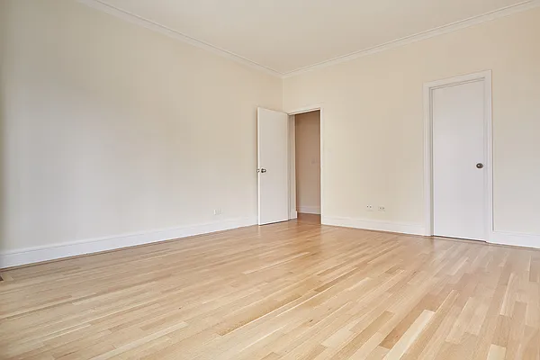 Rented by PocketBroker Inc | media 34