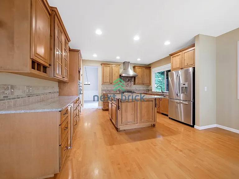 16602 SE 24th St — Photo 6