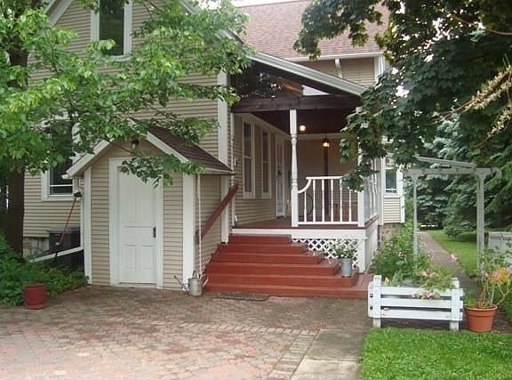 4th image of 514 N Milwaukee St