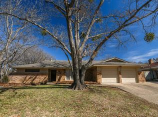 1002 Tanglewood Ln, Arlington, TX 76012