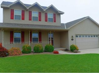 1802 Ontario Rd, Green Bay, WI 54311