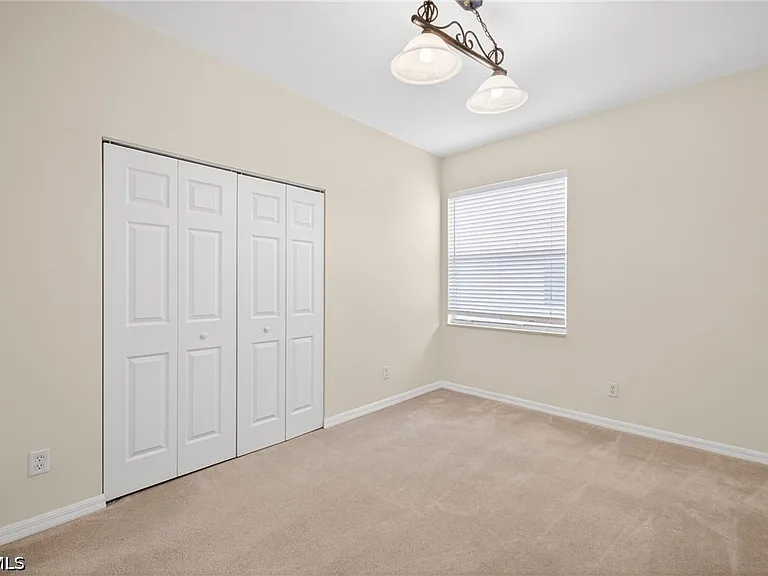 8369 Sumner Ave — Photo 20