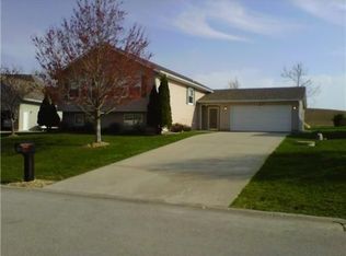 421 3rd St SW, Swisher, IA 52338