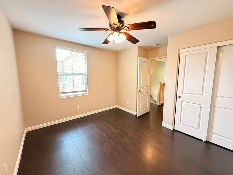 1831 Crimson Ct #8 — Photo 6