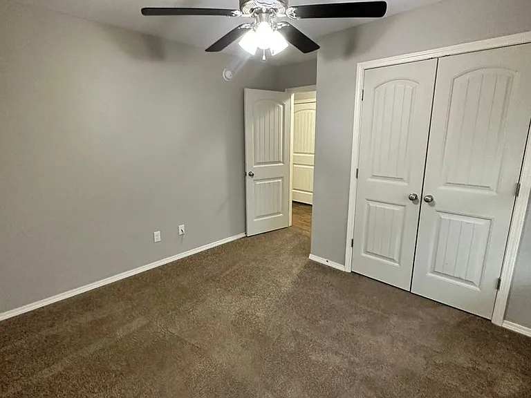2900 SW Amberwood Ave #2 — Photo 11