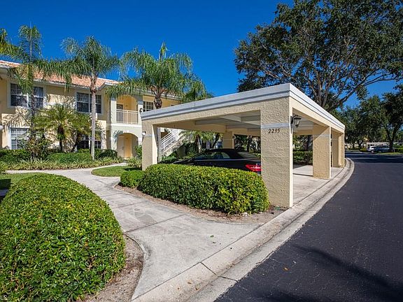 5th image of 2295 Carrington Ct #1-103