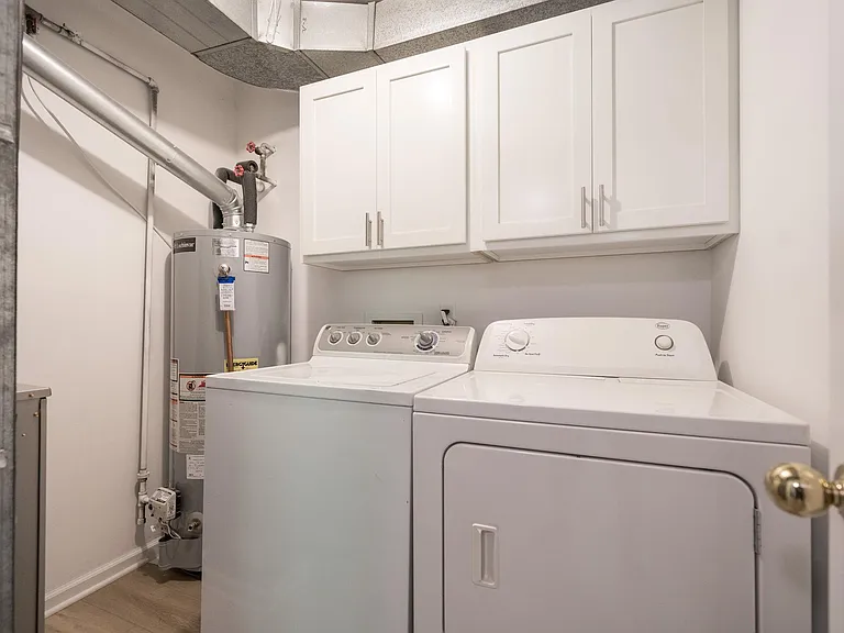 1520 Porter Cir — Photo 18