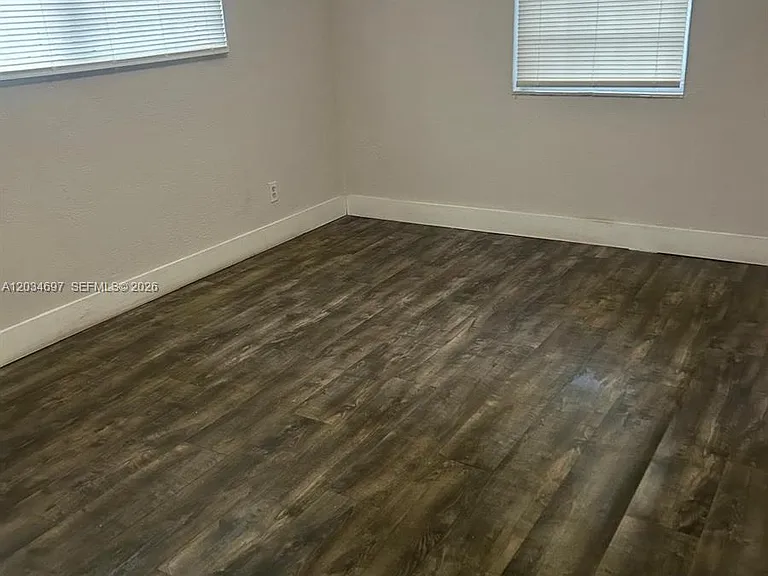 5606 Farragut St — Photo 5