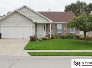 5802 S 159th St, Omaha, NE 68135