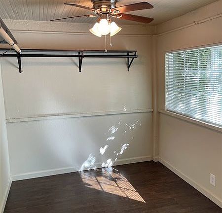 4th image of 214 N Denair Ave