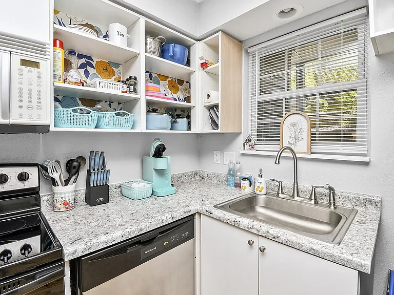 fully stocked kitchen