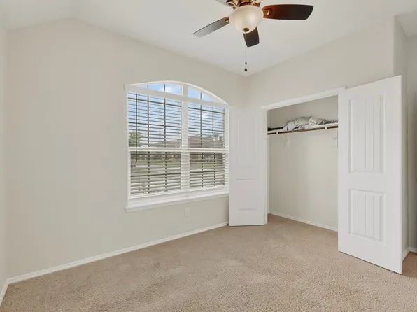 2345 Copal Dr, Aubrey, TX 76227