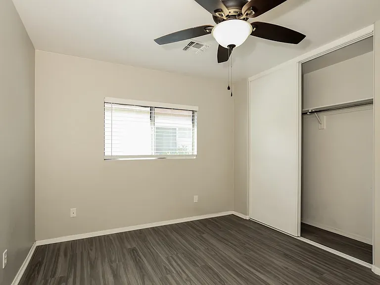 11950 W Flores Dr — Photo 8