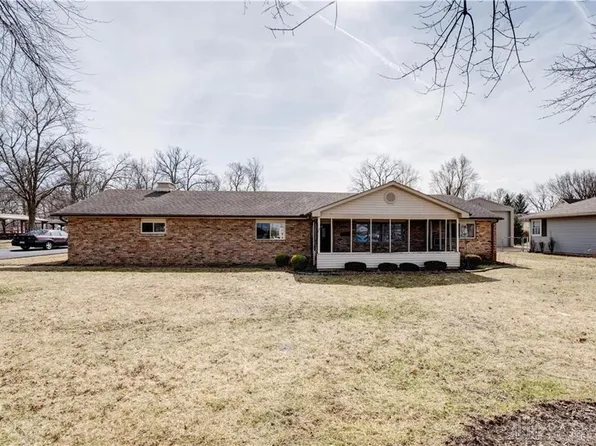 613 E Harmon Dr, Greenville, OH 45331