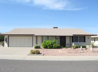 10105 W Pine Springs Dr, Sun City, AZ 85373