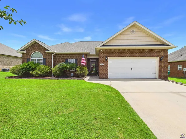 107 Hampton Meadows Dr, Bonaire, GA 31005