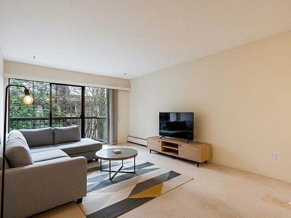 2nd image of 15020 N Bluff Rd #208