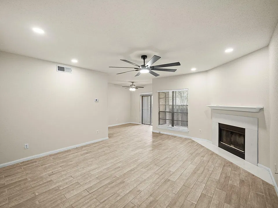 9707 Richmond Ave #113
