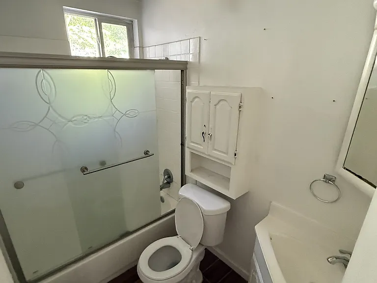 4428 Gleaves Ave — Photo 9