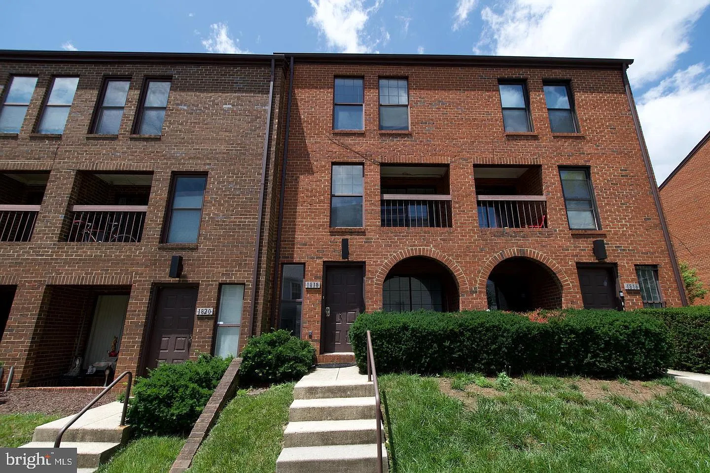 1818 Bryant St NE photo 1