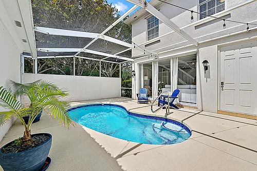 107 Rivinia Dr Photo 1