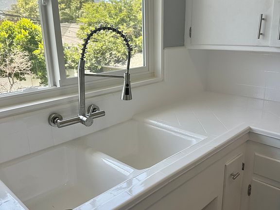 2nd image of 1912 W Olive Ave #B
