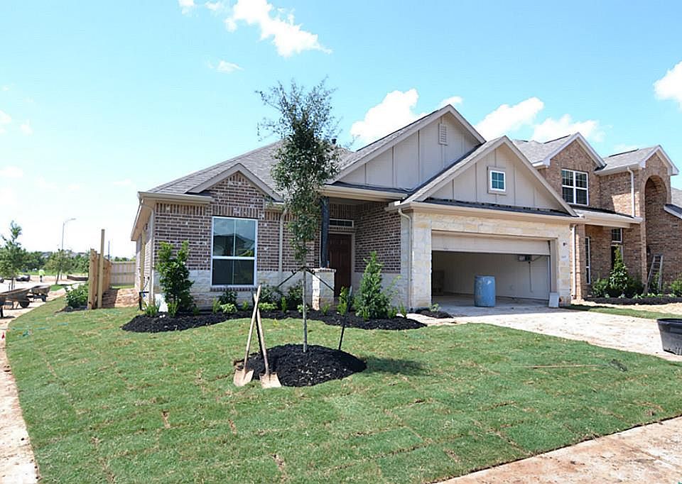 1st image of 24415 Forest Canopy Dr