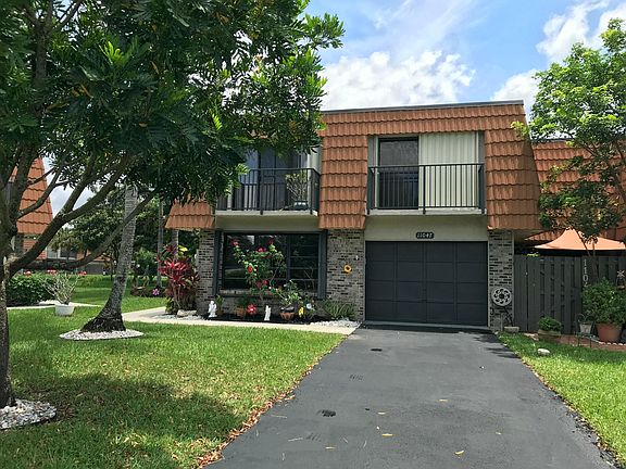 3rd image of 11047 SW 15th Manor
