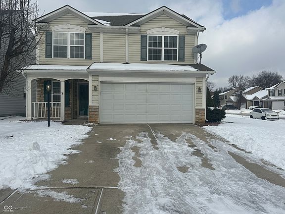2nd image of 1330 Lake Meadow Dr