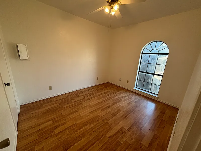 Building Photo - 4719 N Galloway Ave #203