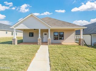 923 Stratford Ave, Sweetwater, TN 37874