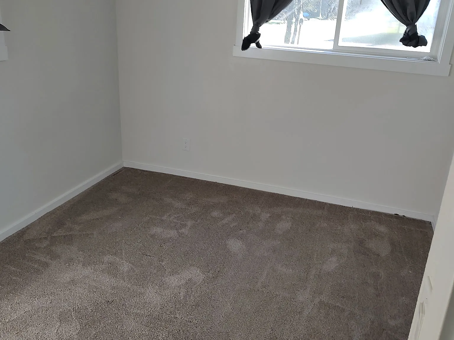 2 bed, 900 sqft, $2,200 — Photo 4