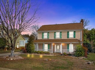 1907 Teresa Jill Dr, Charlotte, NC 28213