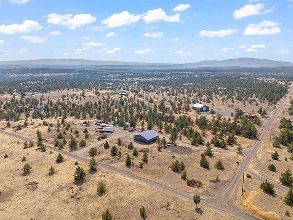 3rd image of 6352 SE Goble Dr