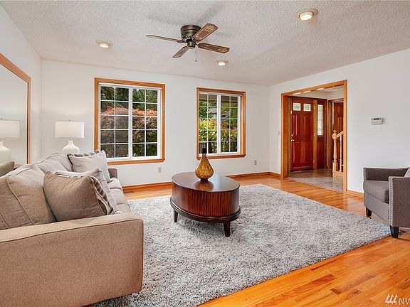 3rd image of 15902 SE 48th Dr