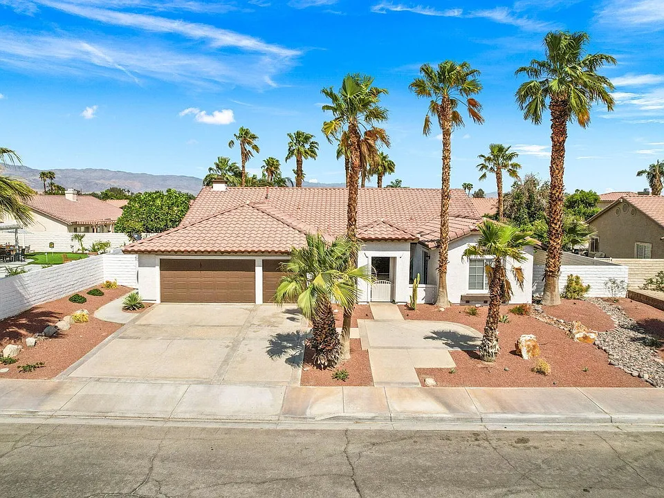 44300 Camino Azul