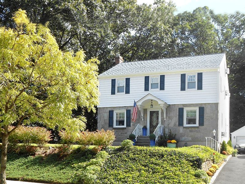 1st image of 253-257 ESSEX AVENUE