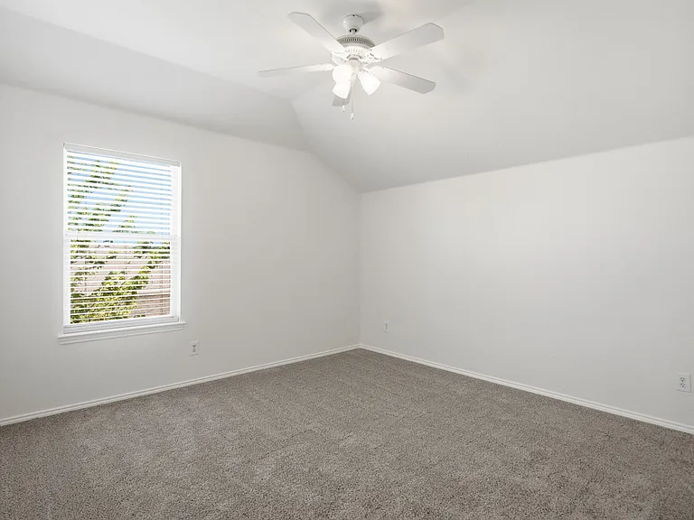 15636 Gatehouse Dr — Photo 22