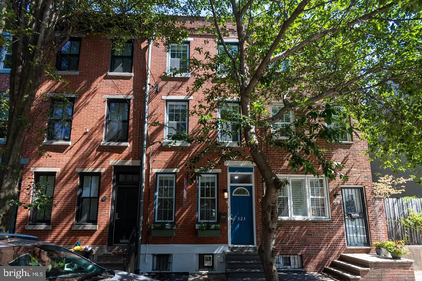 523 Queen St photo 1