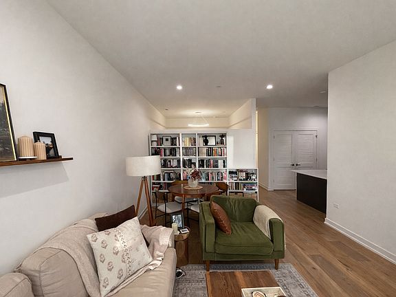 4th image of 4512 N Clark St #204