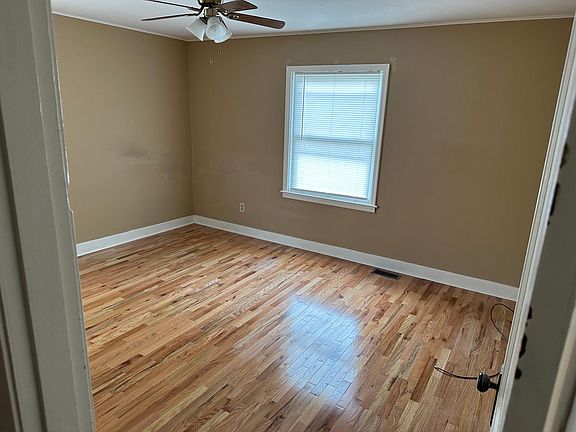 4th image of 2112 Adair Ave